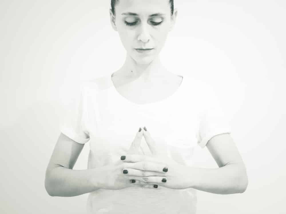 Yogawege Blogpost "Mudra" - Uttaharabodhi Mudra